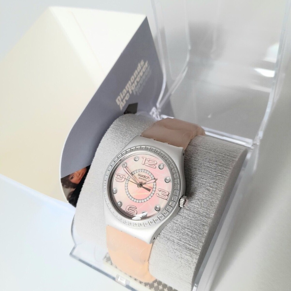 rare new Swatch, "Diamonds are forever", James Bond Collection, collectors item